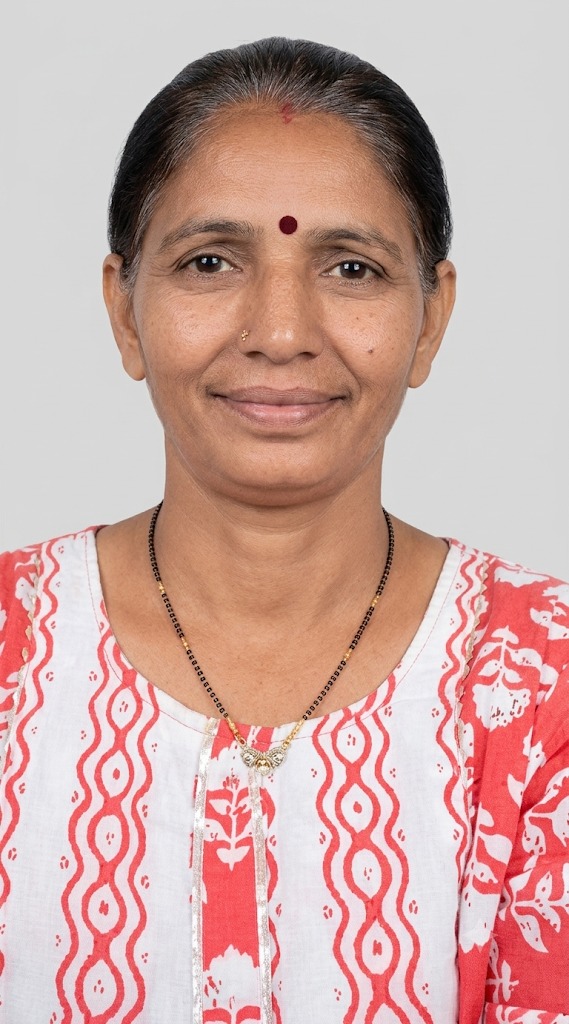 Rekha Makwana - Part time Patient Care and Elderly Care in Borivali Sukurwadi in Mumbai